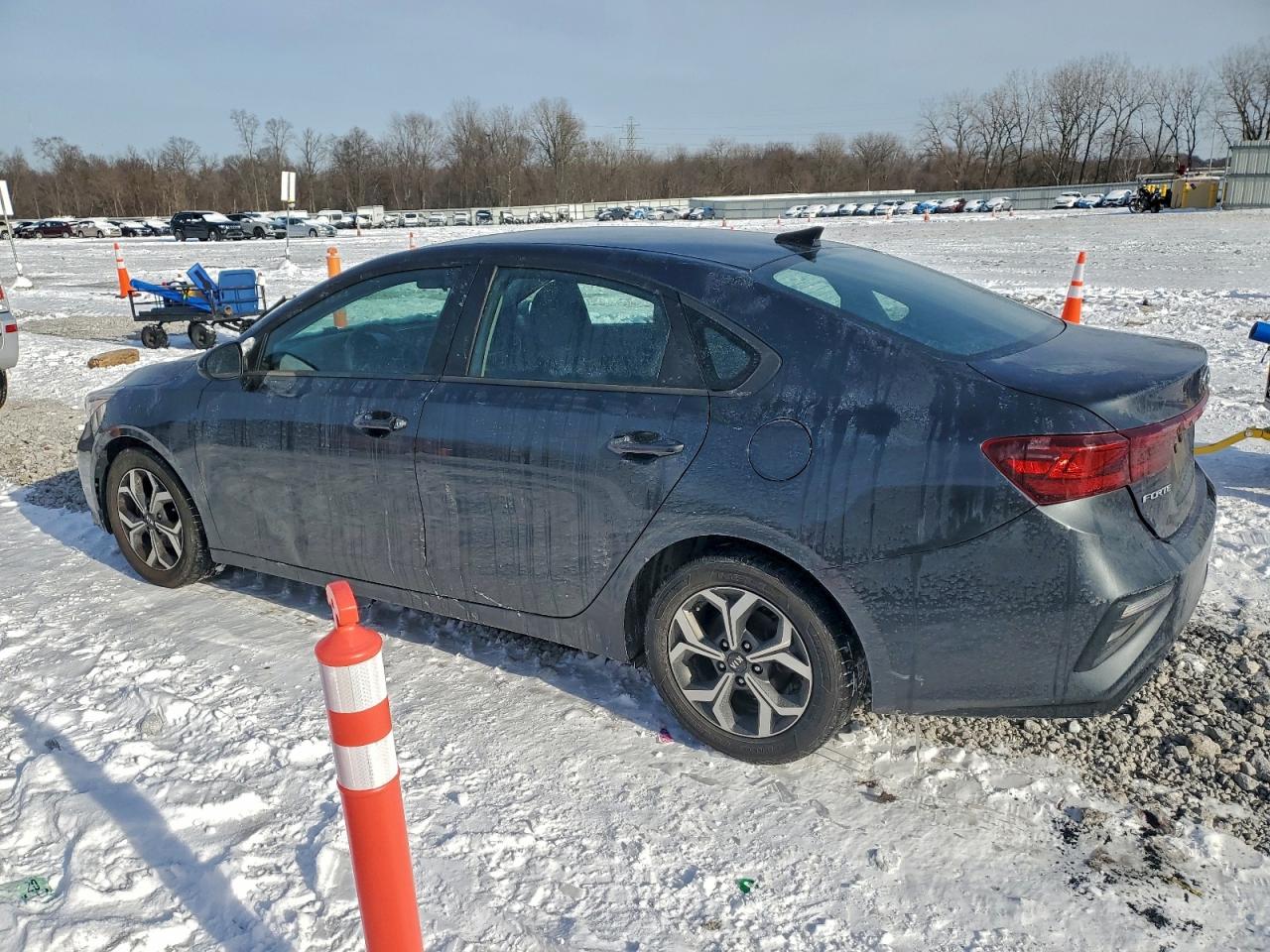 2021 KIA FORTE FE photo 3