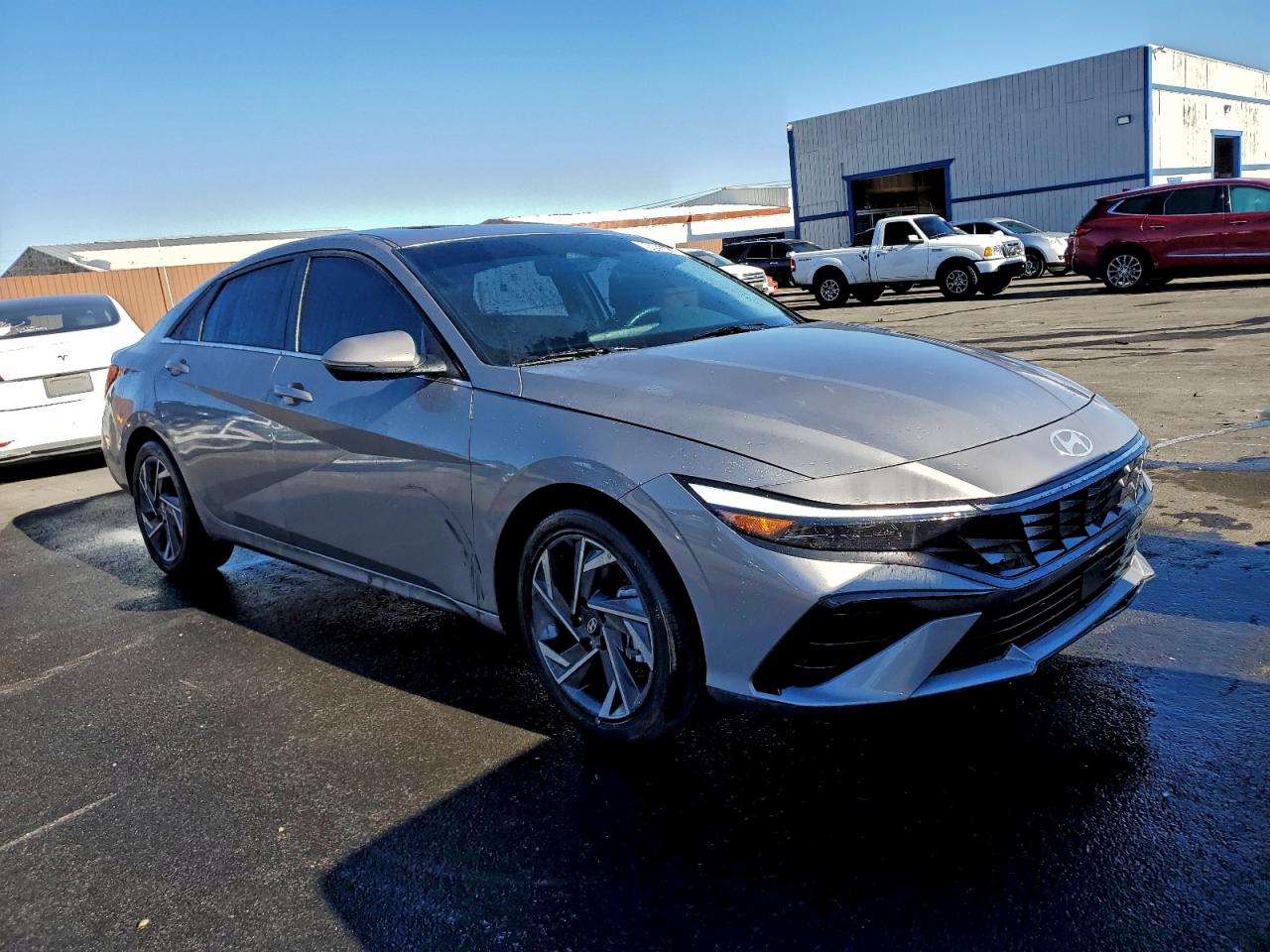 2025 HYUNDAI ELANTRA LIMITED photo 4