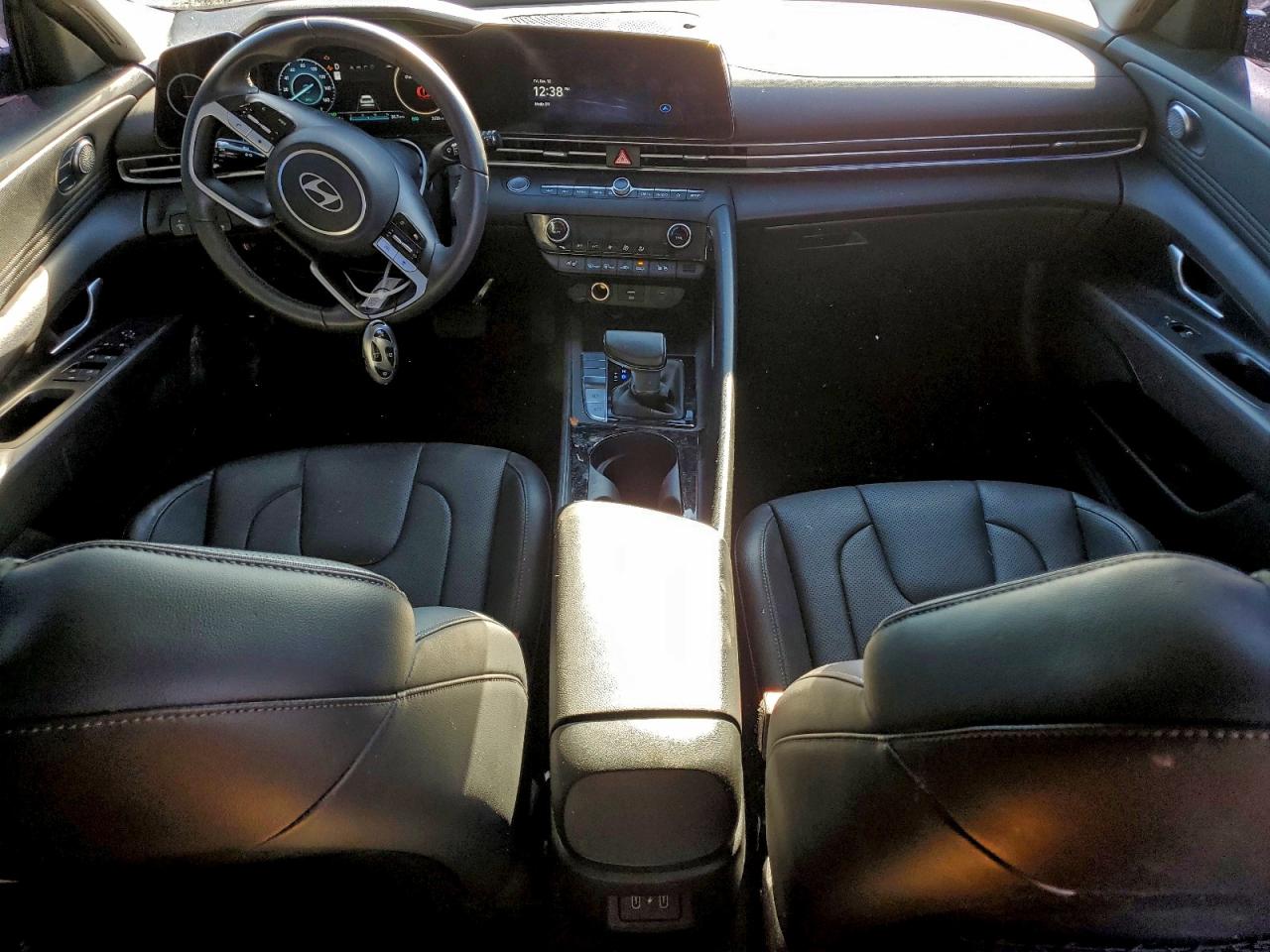 2025 HYUNDAI ELANTRA LIMITED photo 8