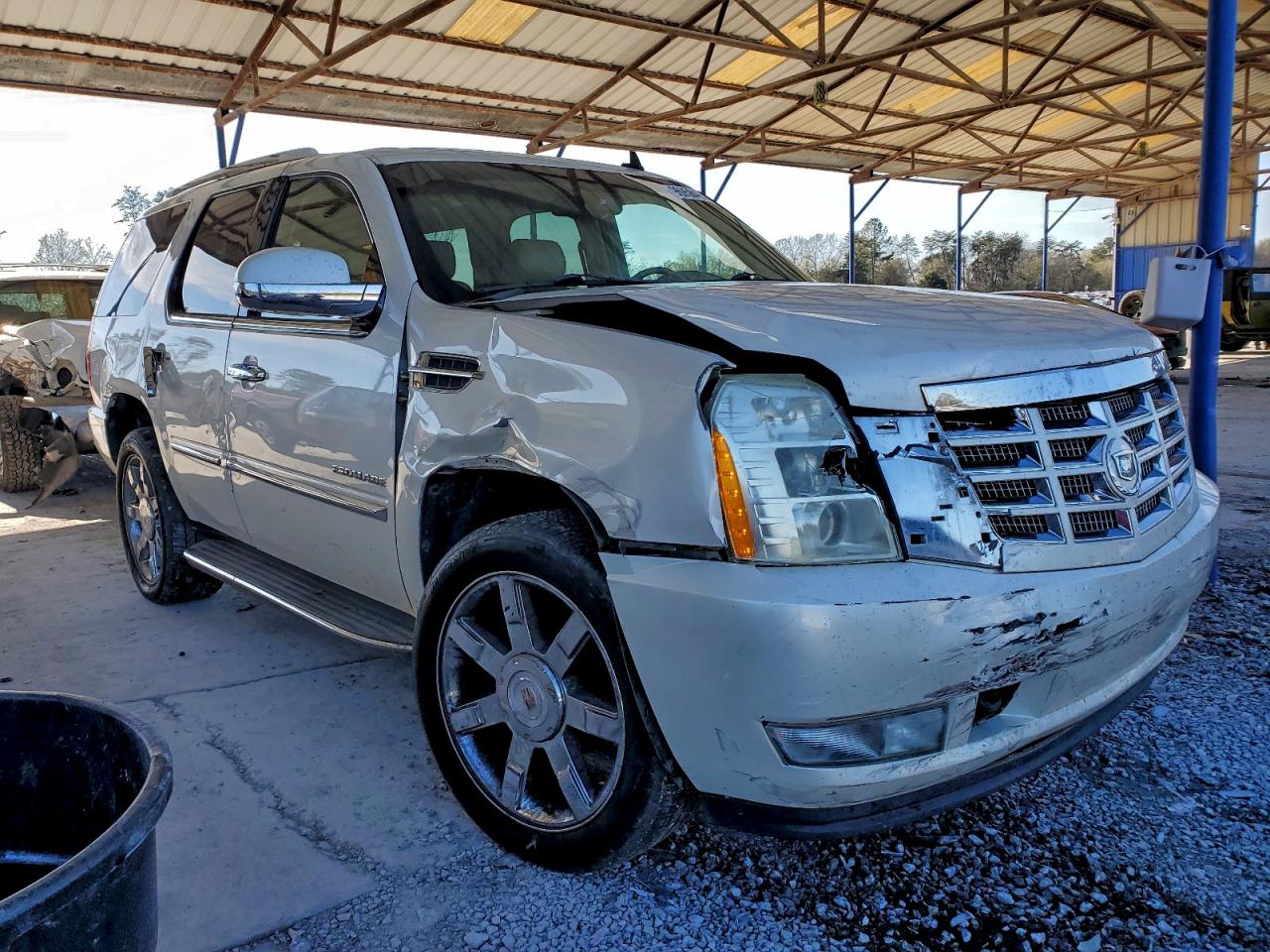 2012 CADILLAC ESCALADE LUXURY photo 7