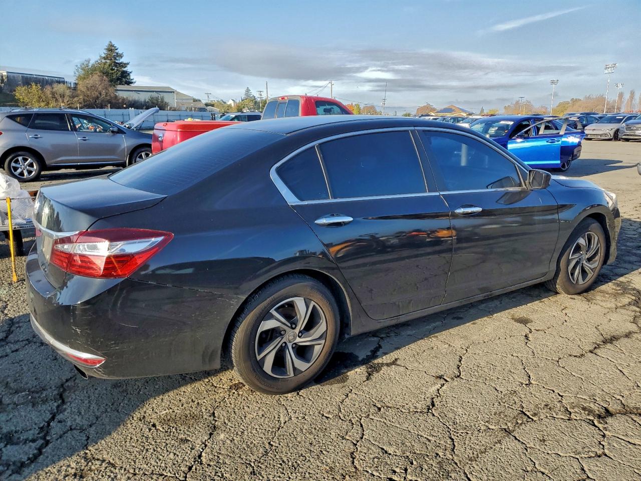 2016 HONDA ACCORD LX photo 3
