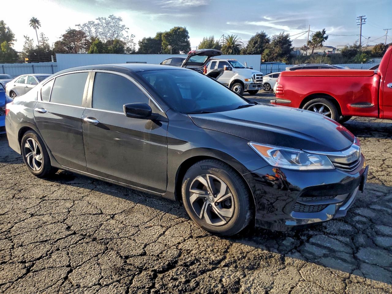 2016 HONDA ACCORD LX photo 4