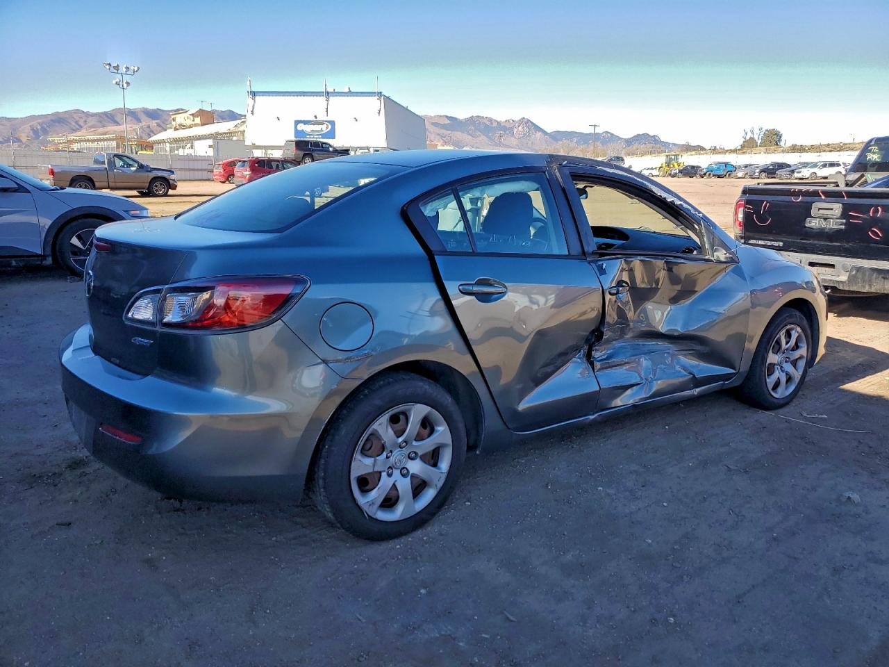 2013 MAZDA 3 I photo 3