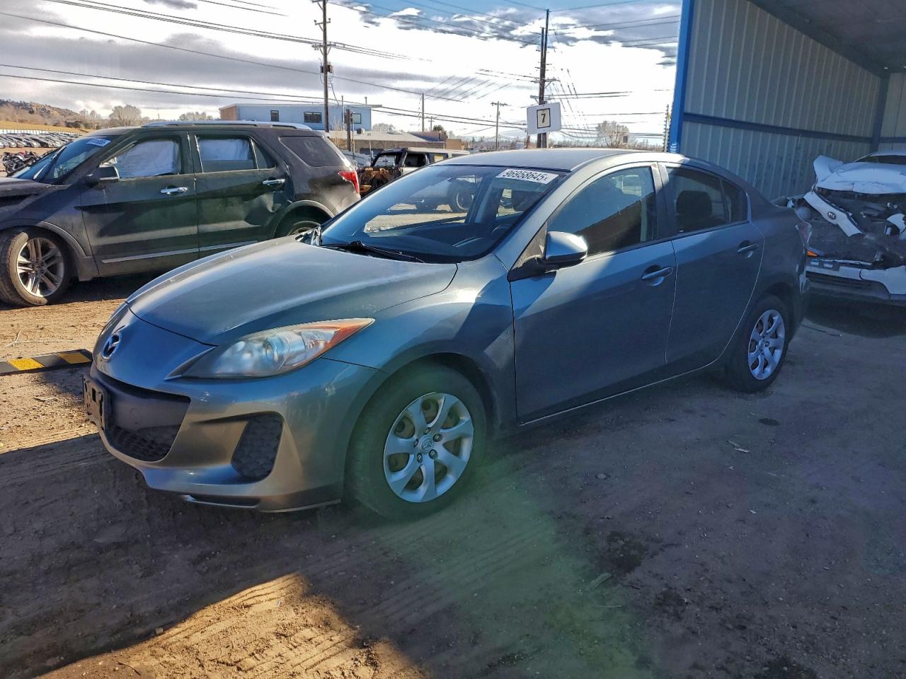 2013 MAZDA 3