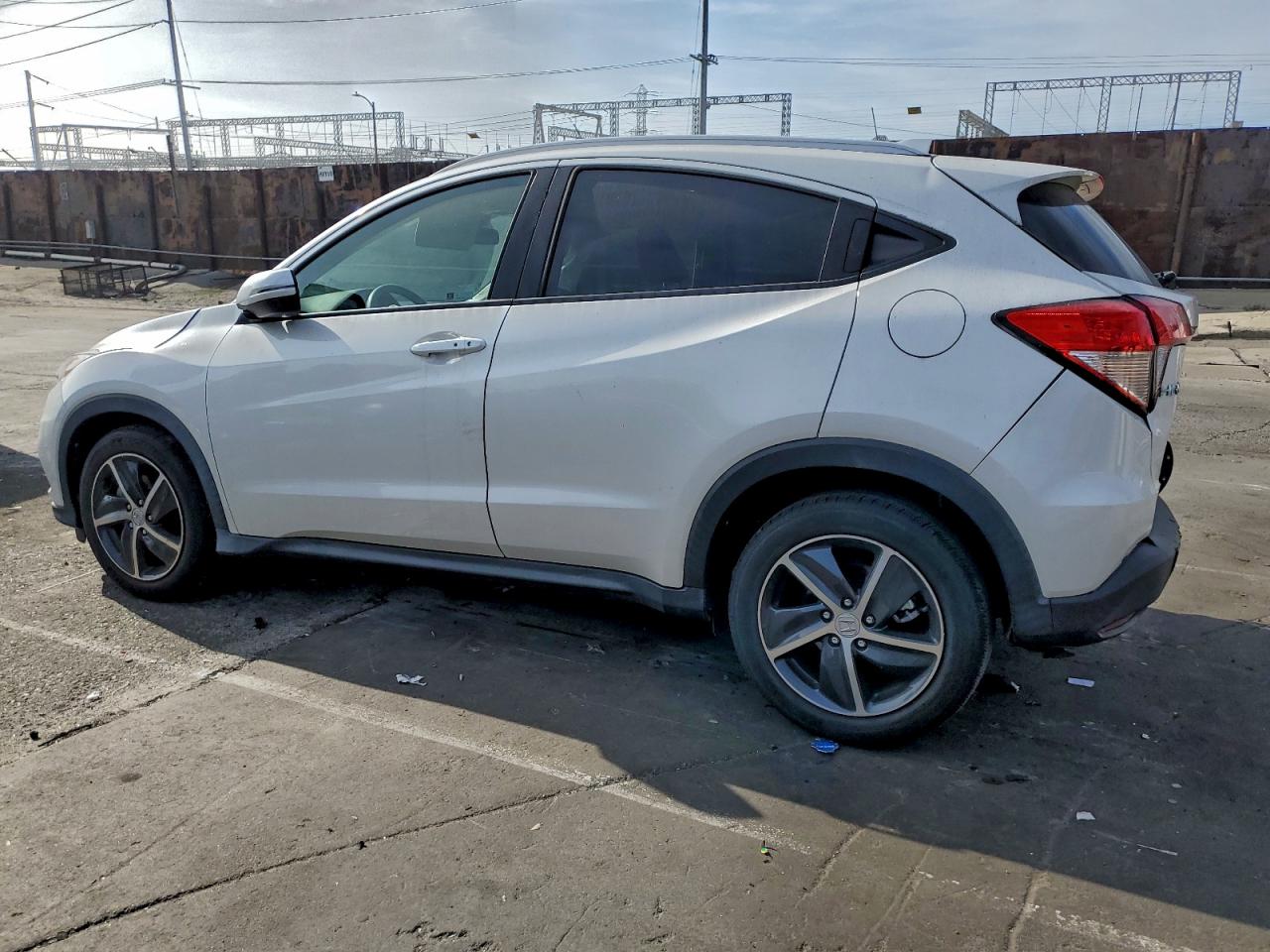 2021 HONDA HR-V EX photo 2