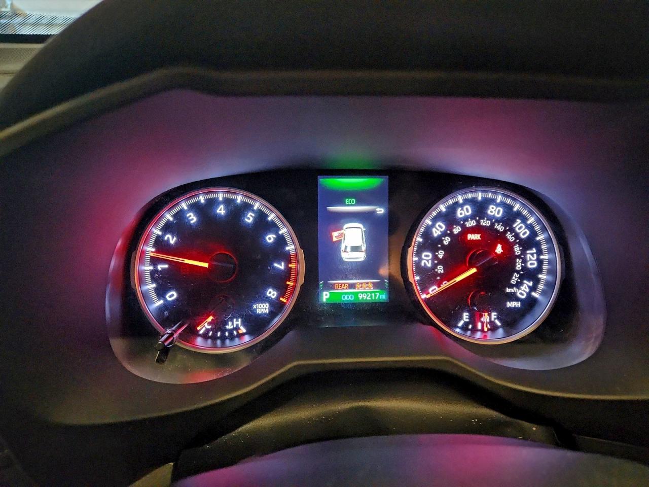 2021 TOYOTA RAV4 LE photo 9