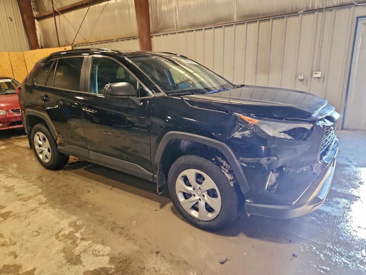2021 TOYOTA RAV4 LE photo 4