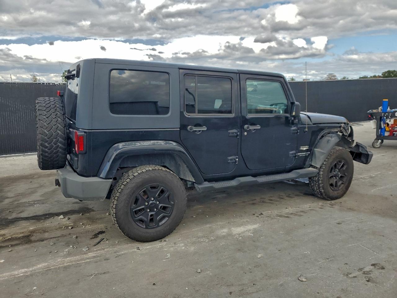 2008 JEEP WRANGLER UNLIMITED SAHARA photo 3