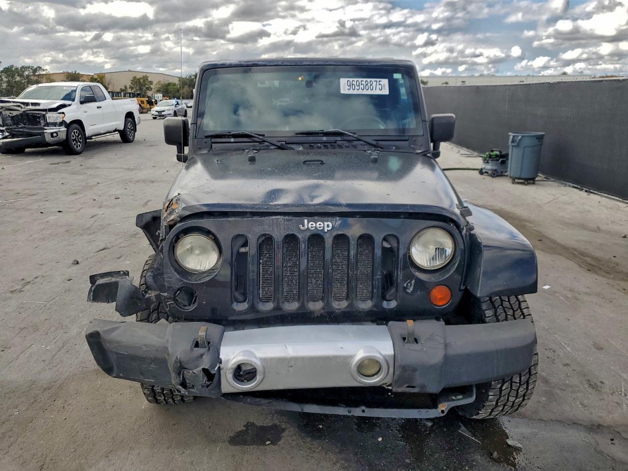 2008 JEEP WRANGLER UNLIMITED SAHARA photo 5