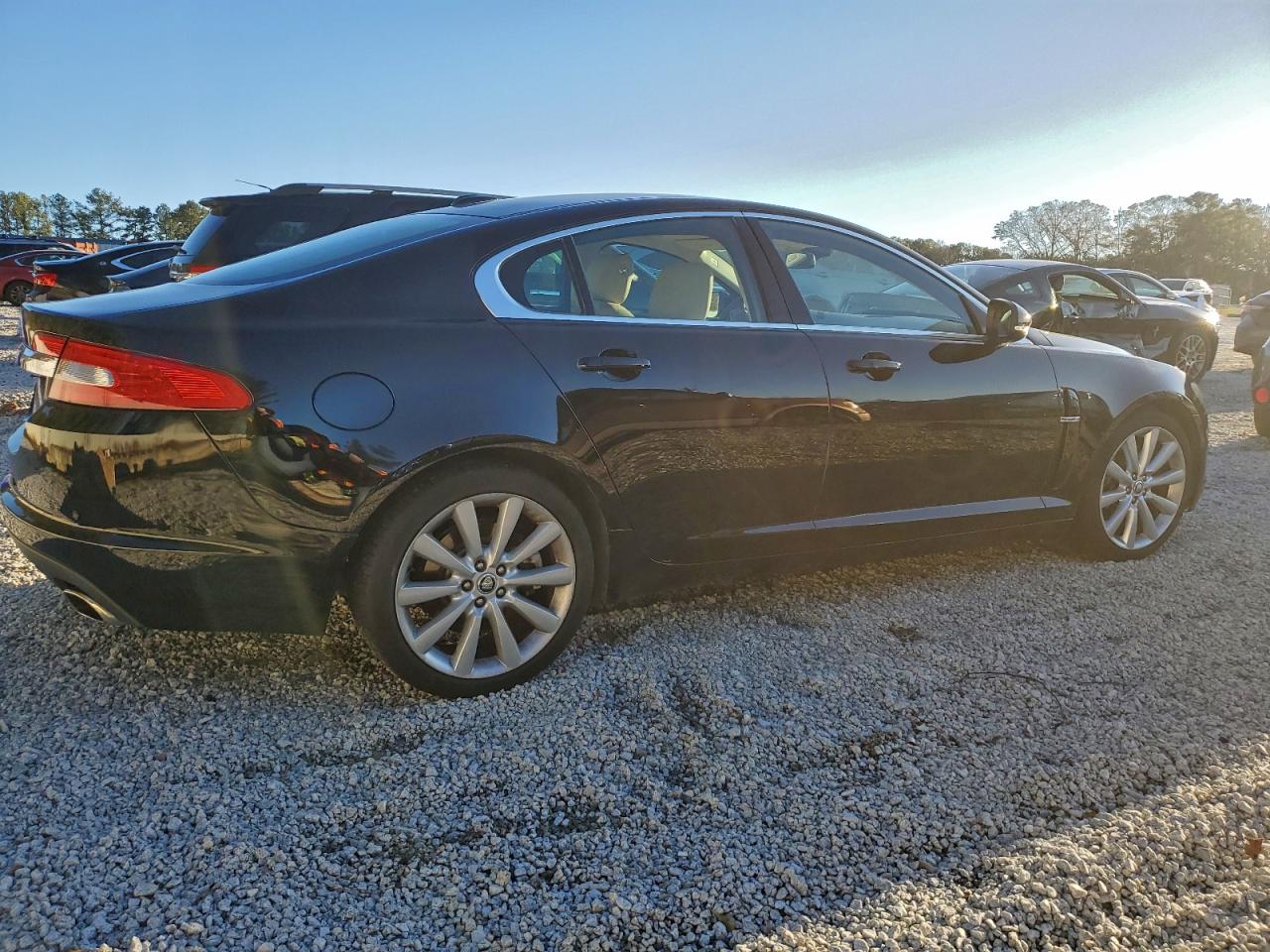 2011 JAGUAR XF PREMIUM photo 7
