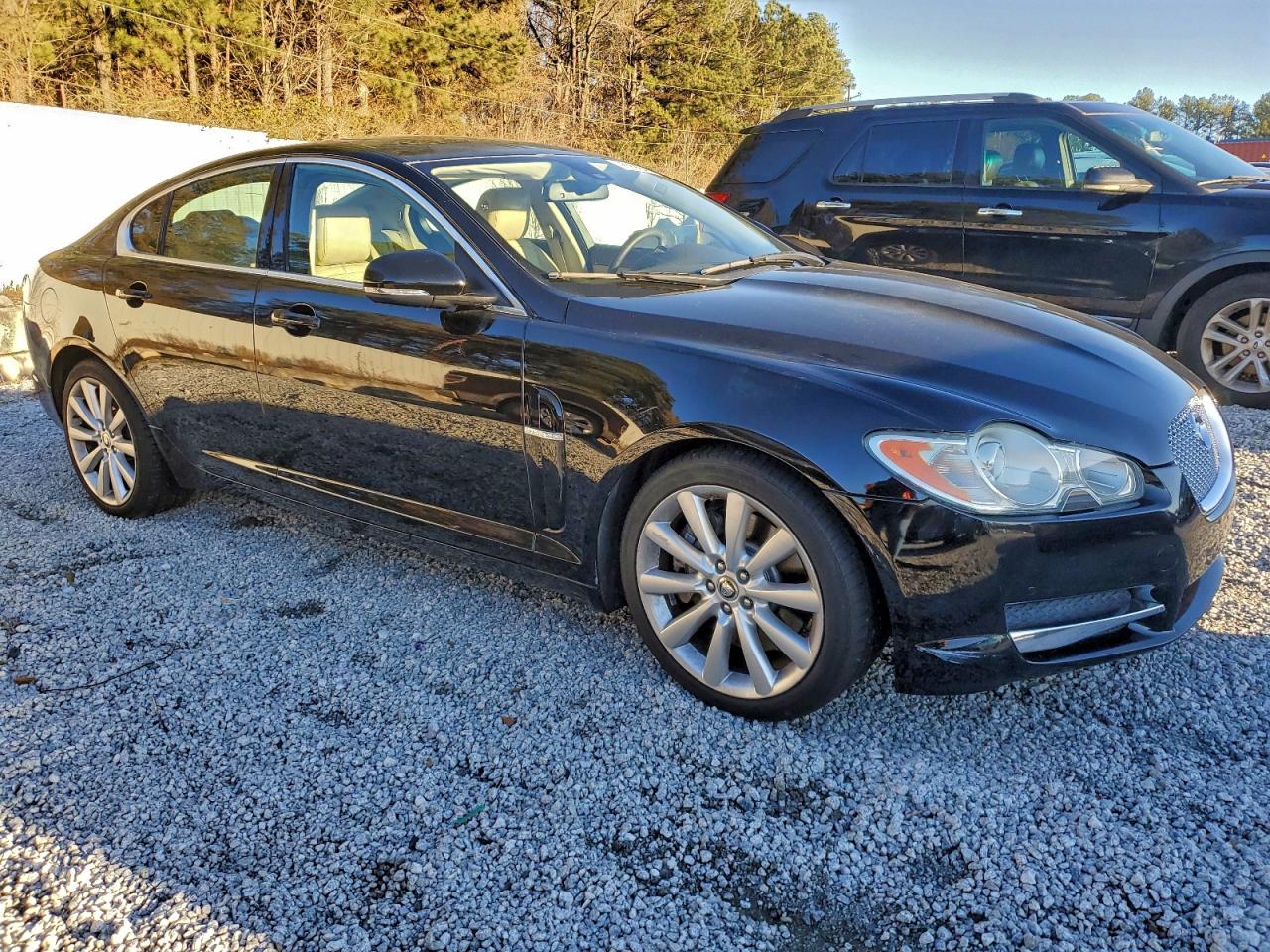 2011 JAGUAR XF PREMIUM photo 10