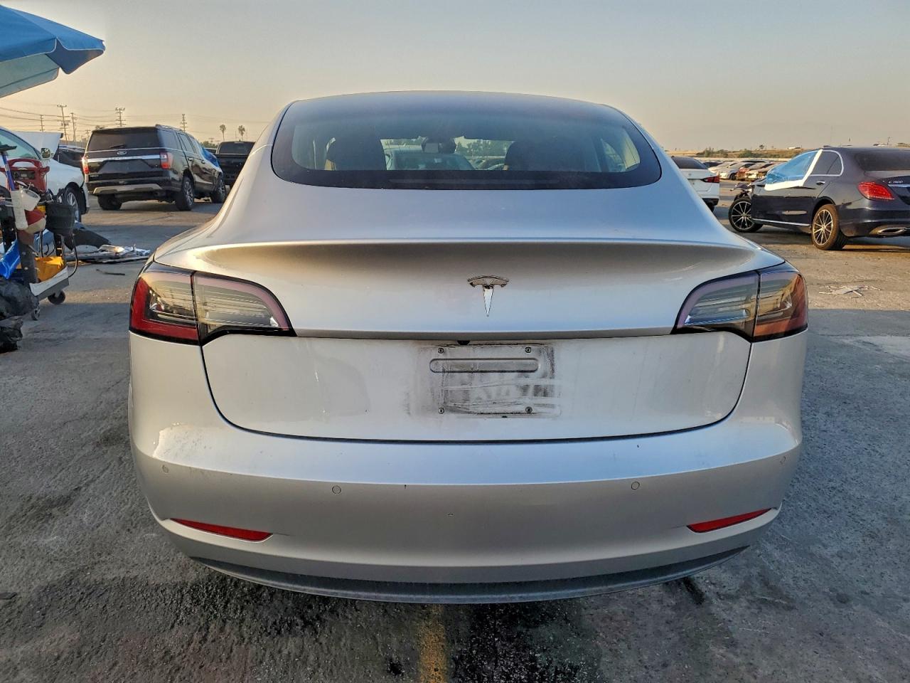 2018 TESLA MODEL 3 photo 16
