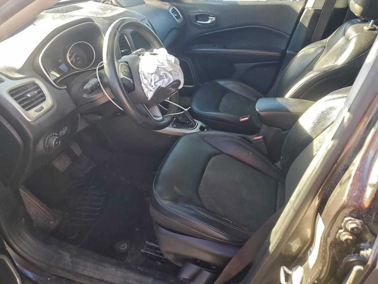 2017 JEEP COMPASS LATITUDE photo 19