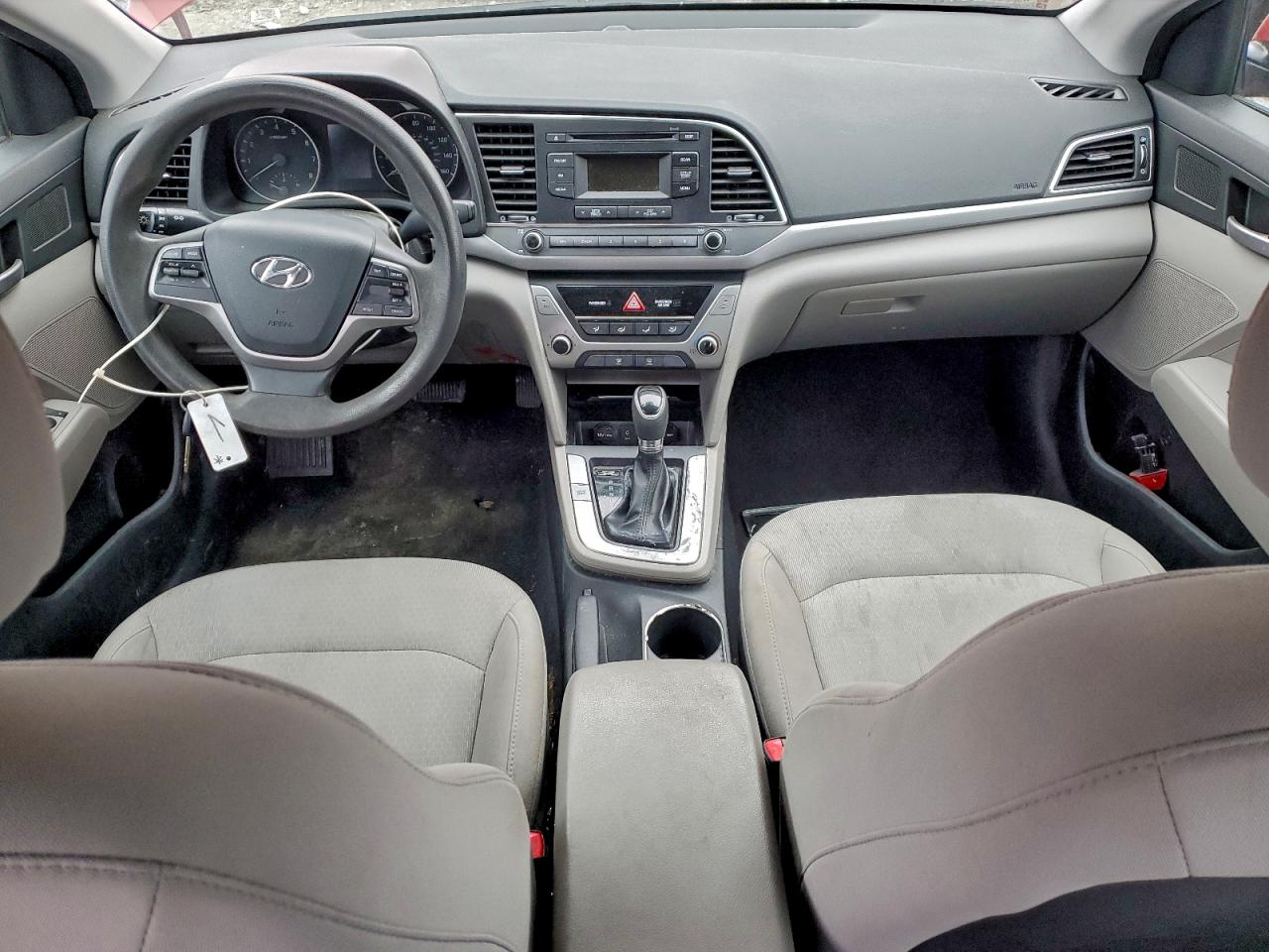 2017 HYUNDAI ELANTRA SE photo 8