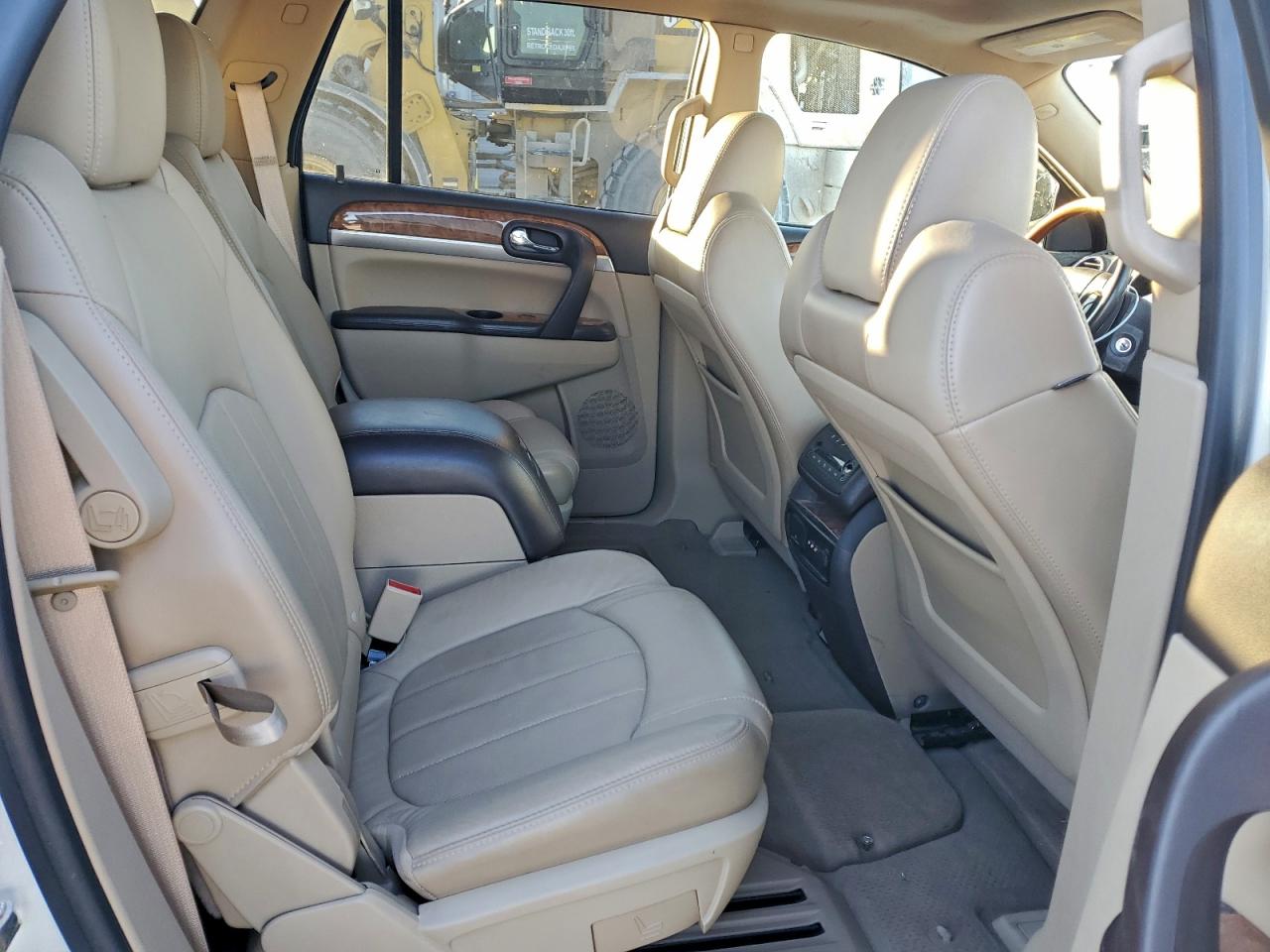 2011 BUICK ENCLAVE CXL photo 11