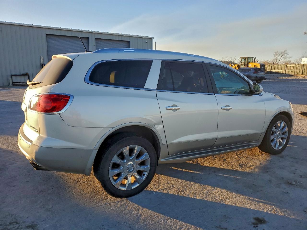 2011 BUICK ENCLAVE CXL photo 3