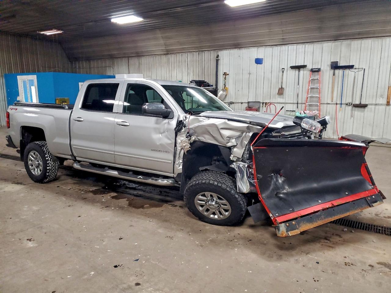 2017 CHEVROLET SILVERADO K2500 HEAVY DUTY LT photo 4
