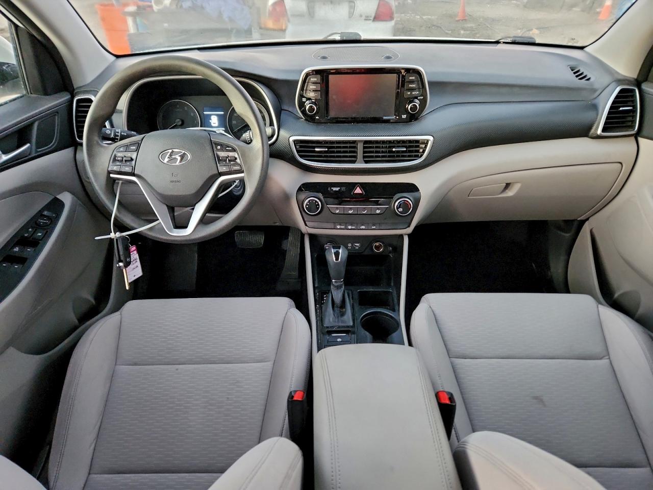 2020 HYUNDAI TUCSON SE photo 15