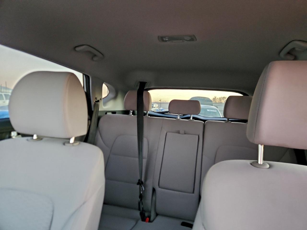 2020 HYUNDAI TUCSON SE photo 19