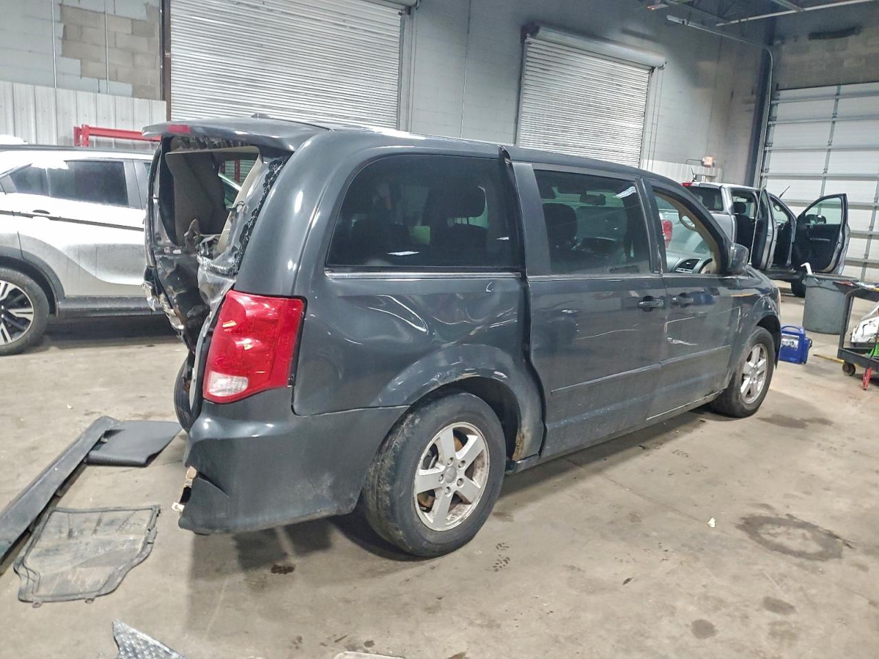 2012 DODGE GRAND CARAVAN CREW photo 7