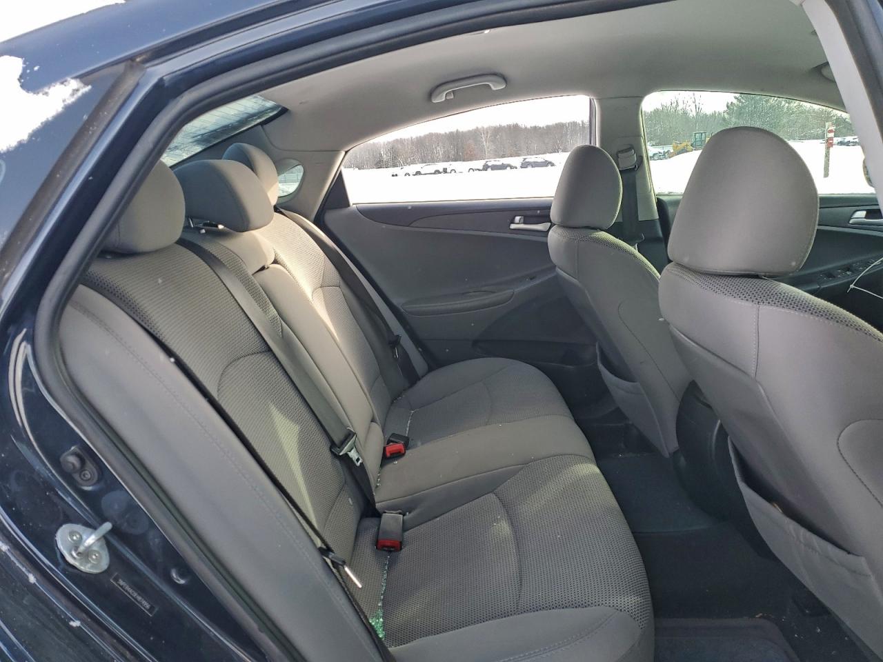 2014 HYUNDAI SONATA GLS photo 19
