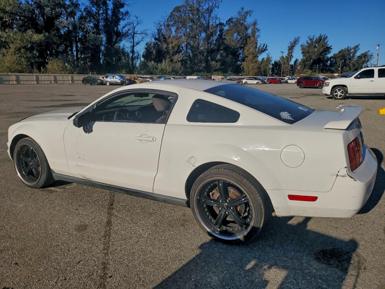 2006 FORD MUSTANG photo 4