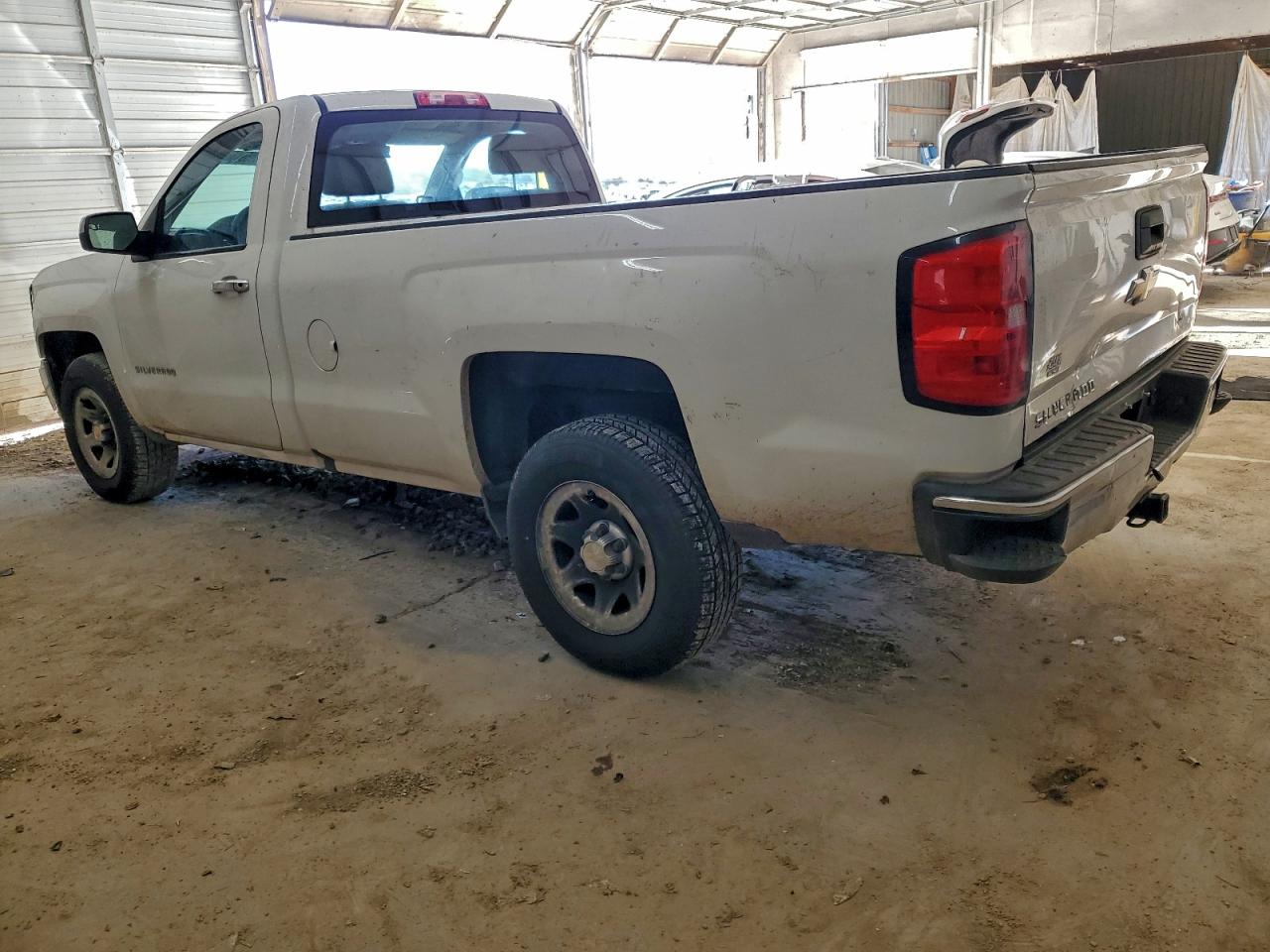 2018 CHEVROLET SILVERADO C1500 photo 3
