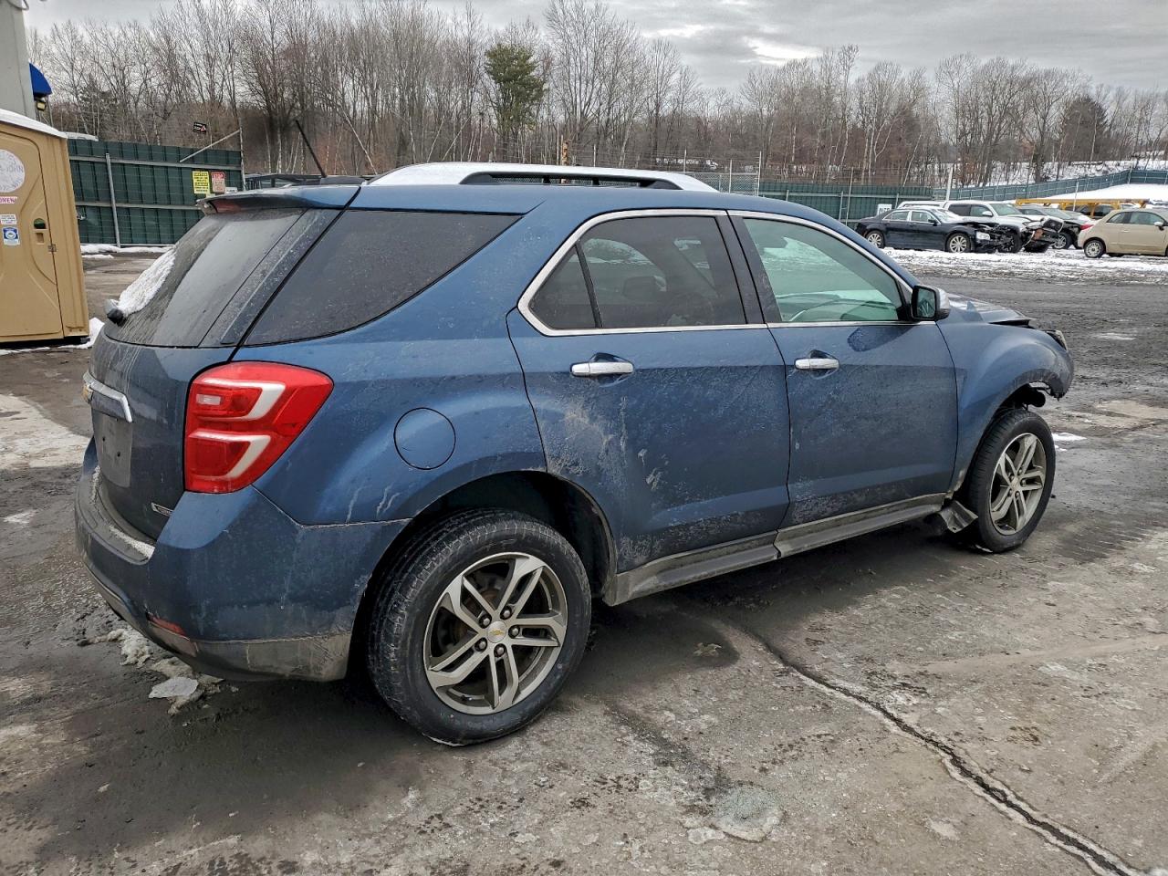 2017 CHEVROLET EQUINOX PREMIER photo 5