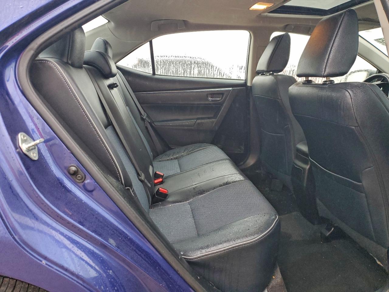 2015 TOYOTA COROLLA L photo 19