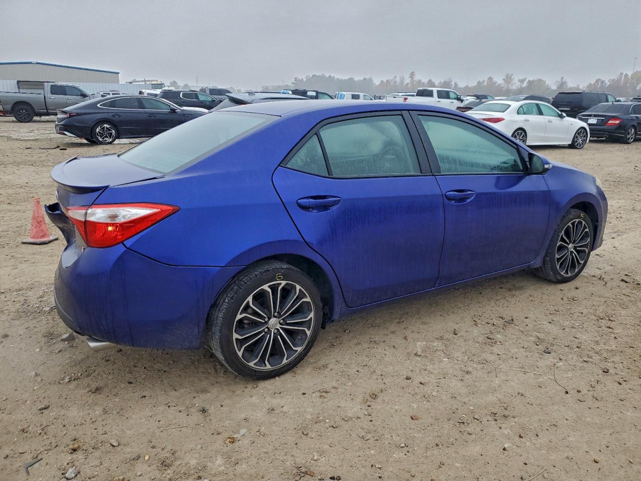 2015 TOYOTA COROLLA L photo 5