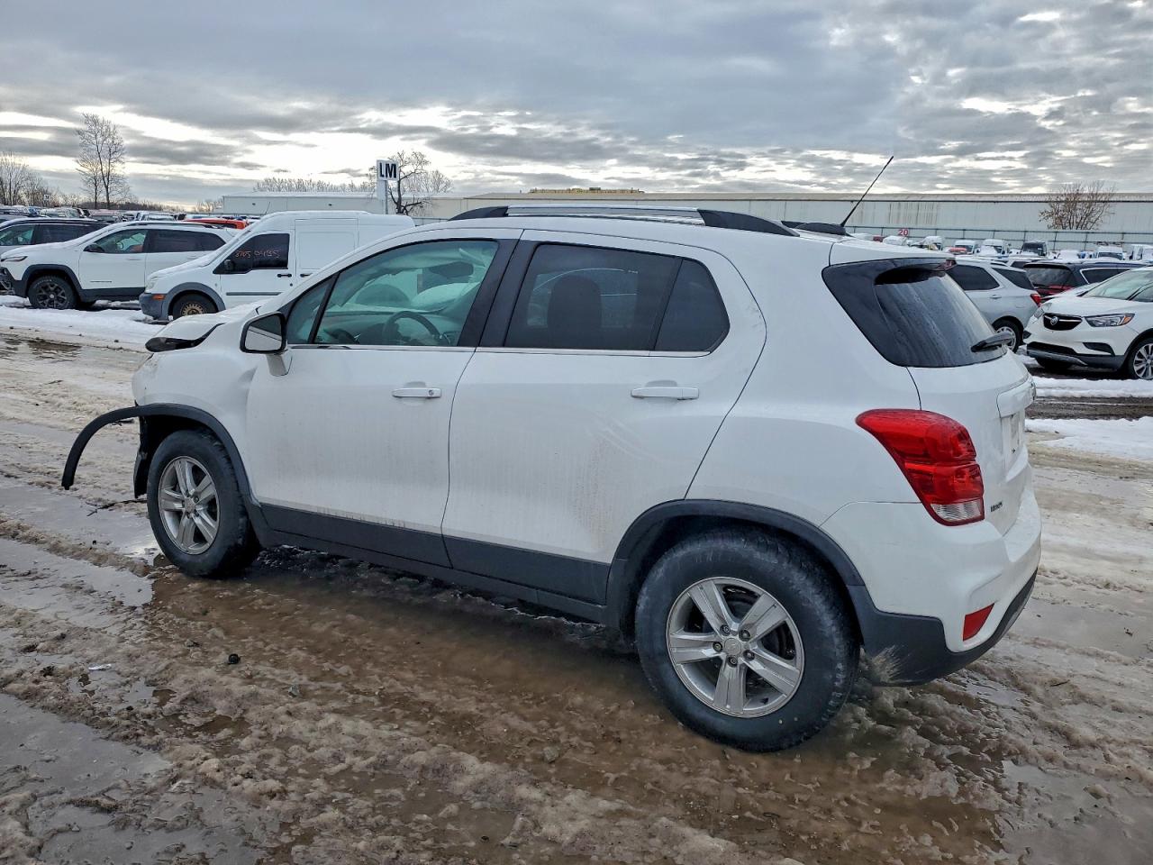 2019 CHEVROLET TRAX 1LT photo 3