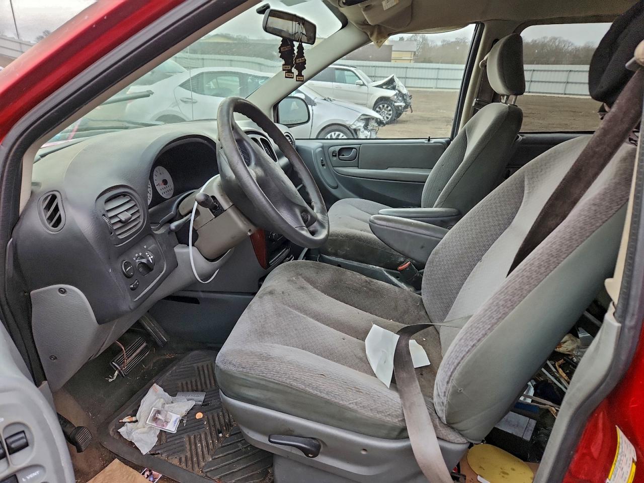 2005 CHRYSLER TOWN & COUNTRY photo 13