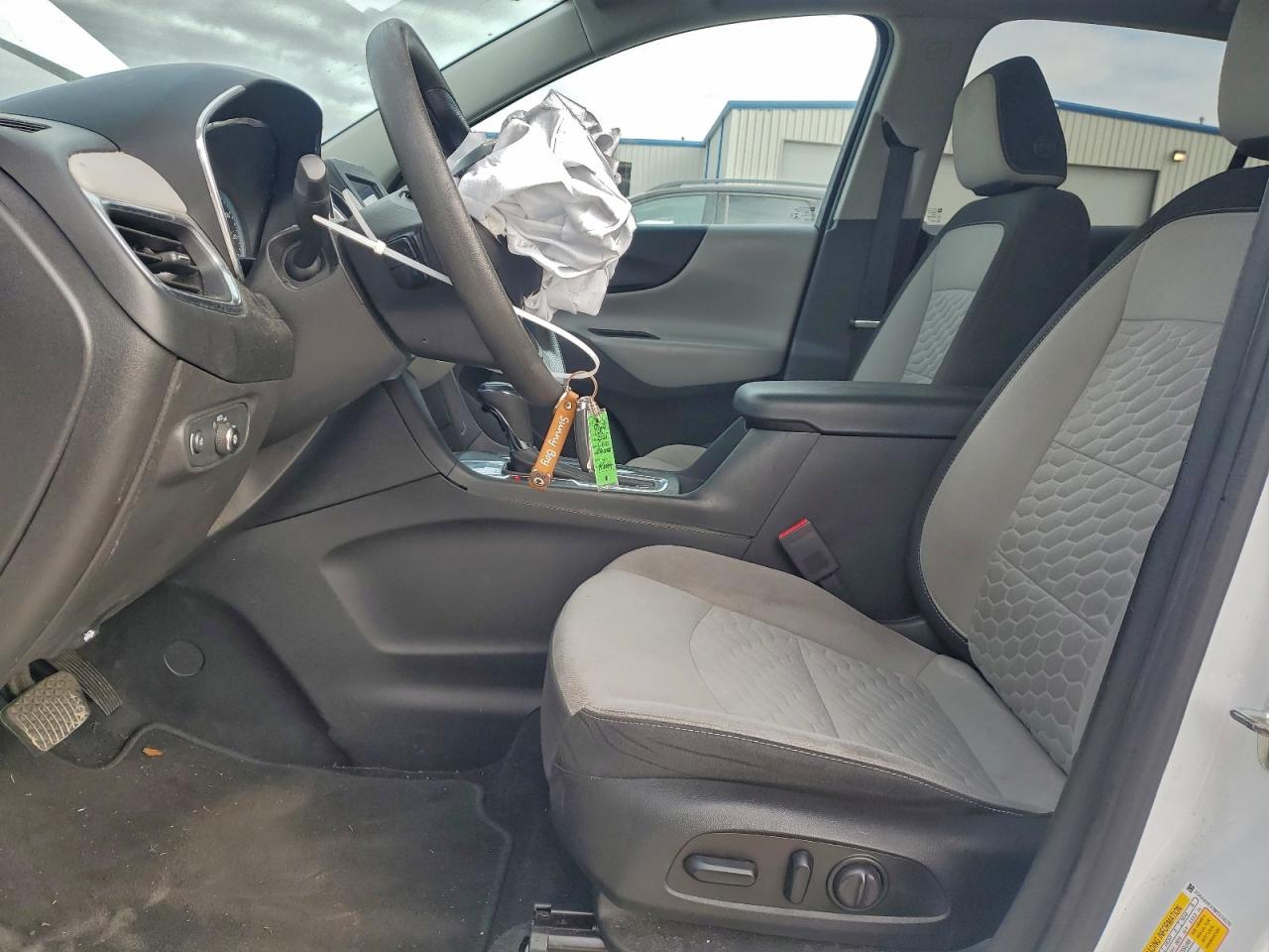 2021 CHEVROLET EQUINOX LS photo 7