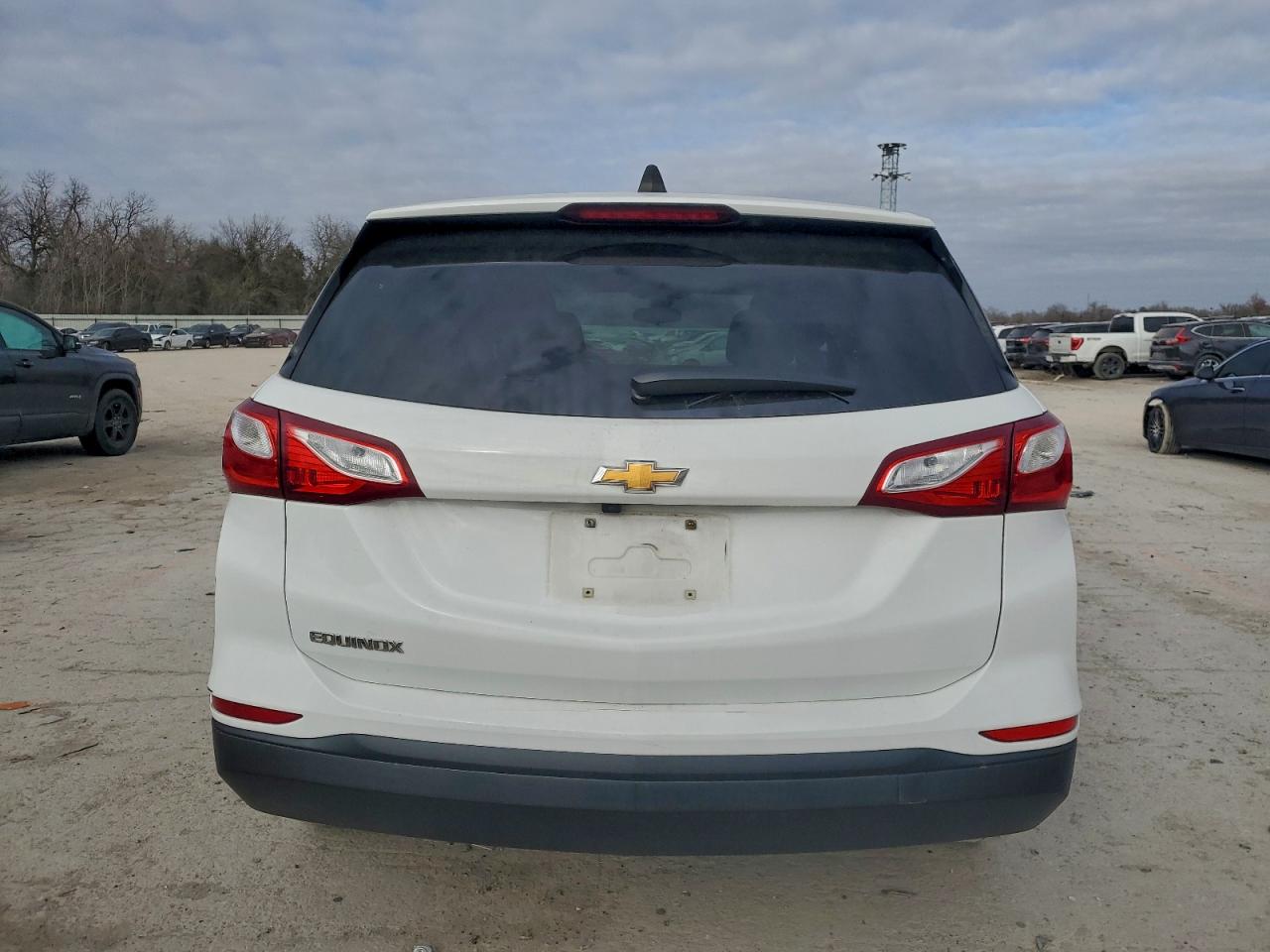 2021 CHEVROLET EQUINOX LS photo 6