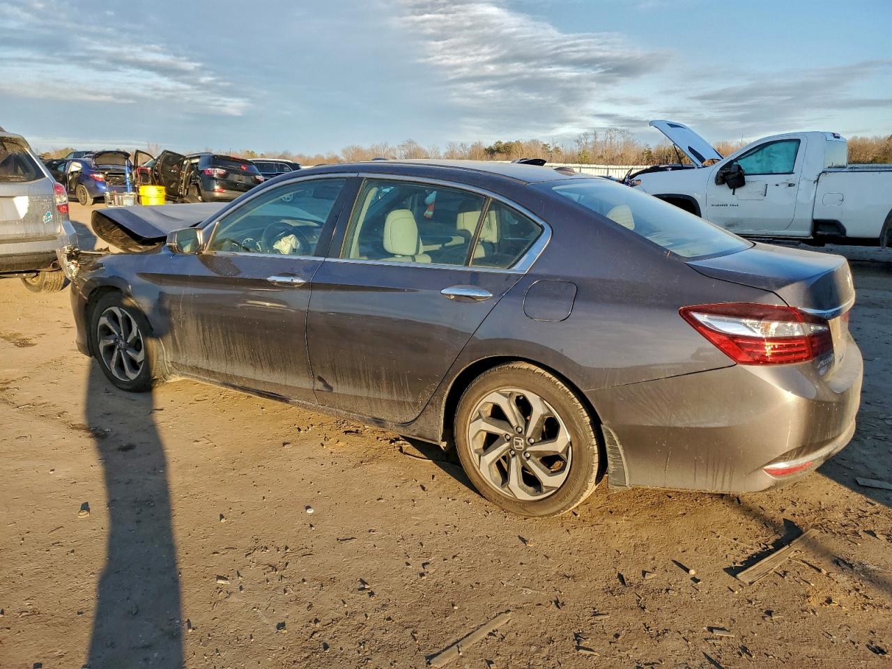 2017 HONDA ACCORD EXL photo 2