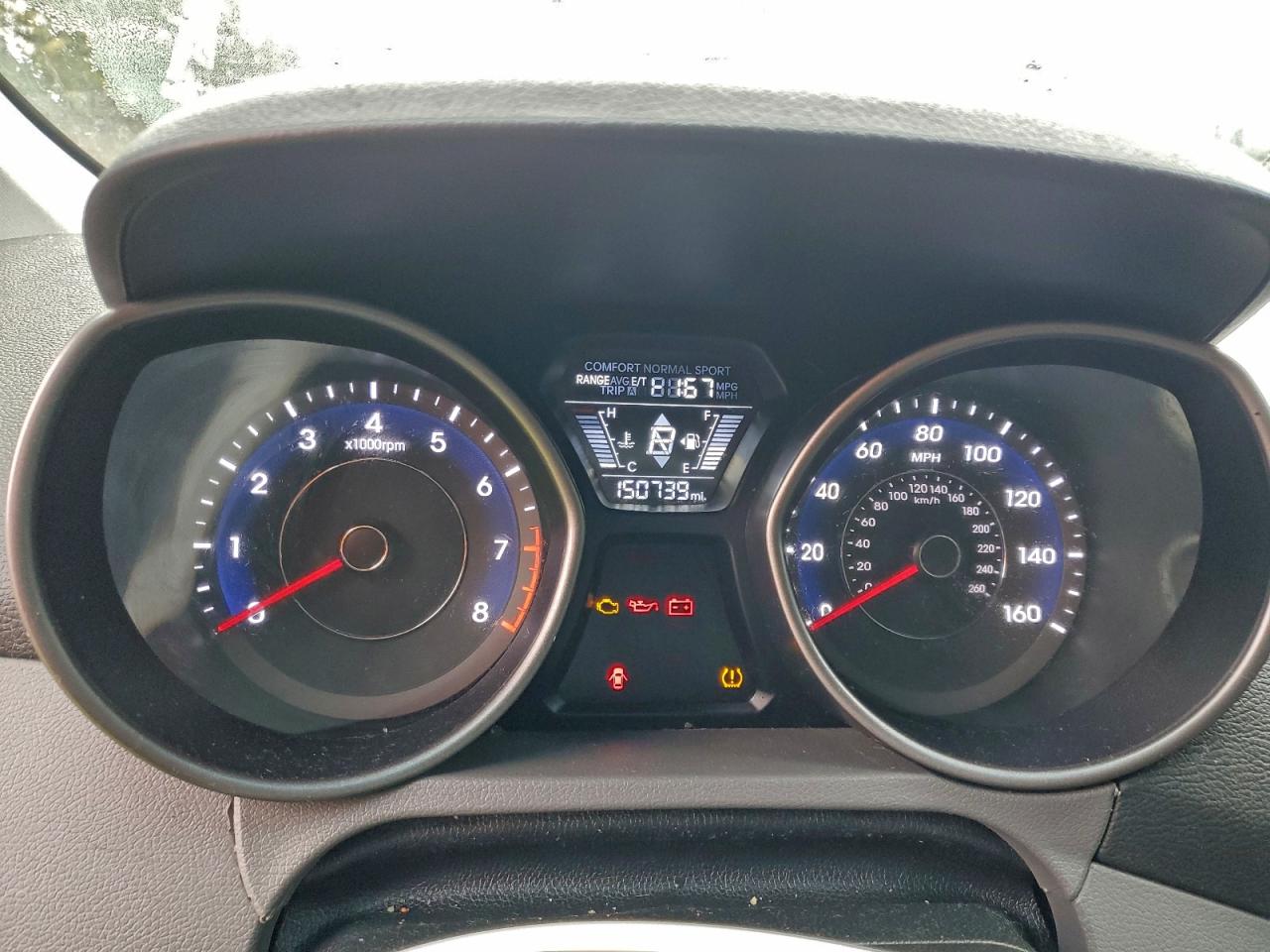 2014 HYUNDAI ELANTRA SE photo 9