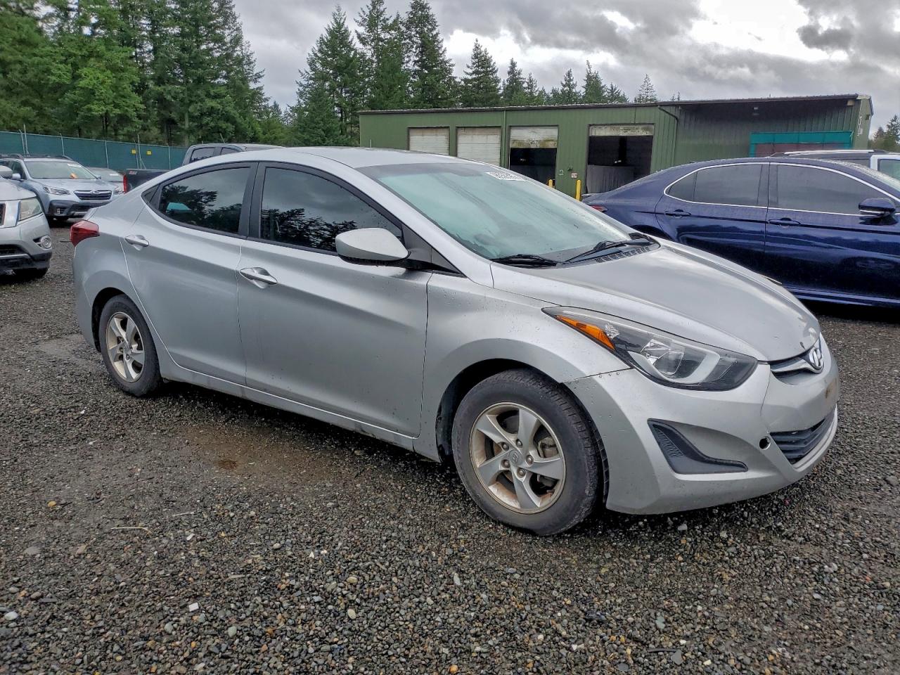 2014 HYUNDAI ELANTRA SE photo 4