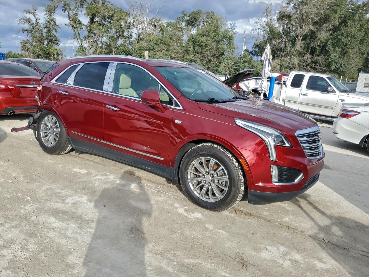 2017 CADILLAC XT5 LUXURY photo 4