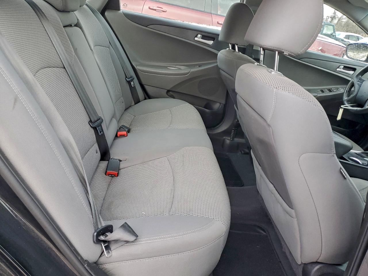 2013 HYUNDAI SONATA GLS photo 19