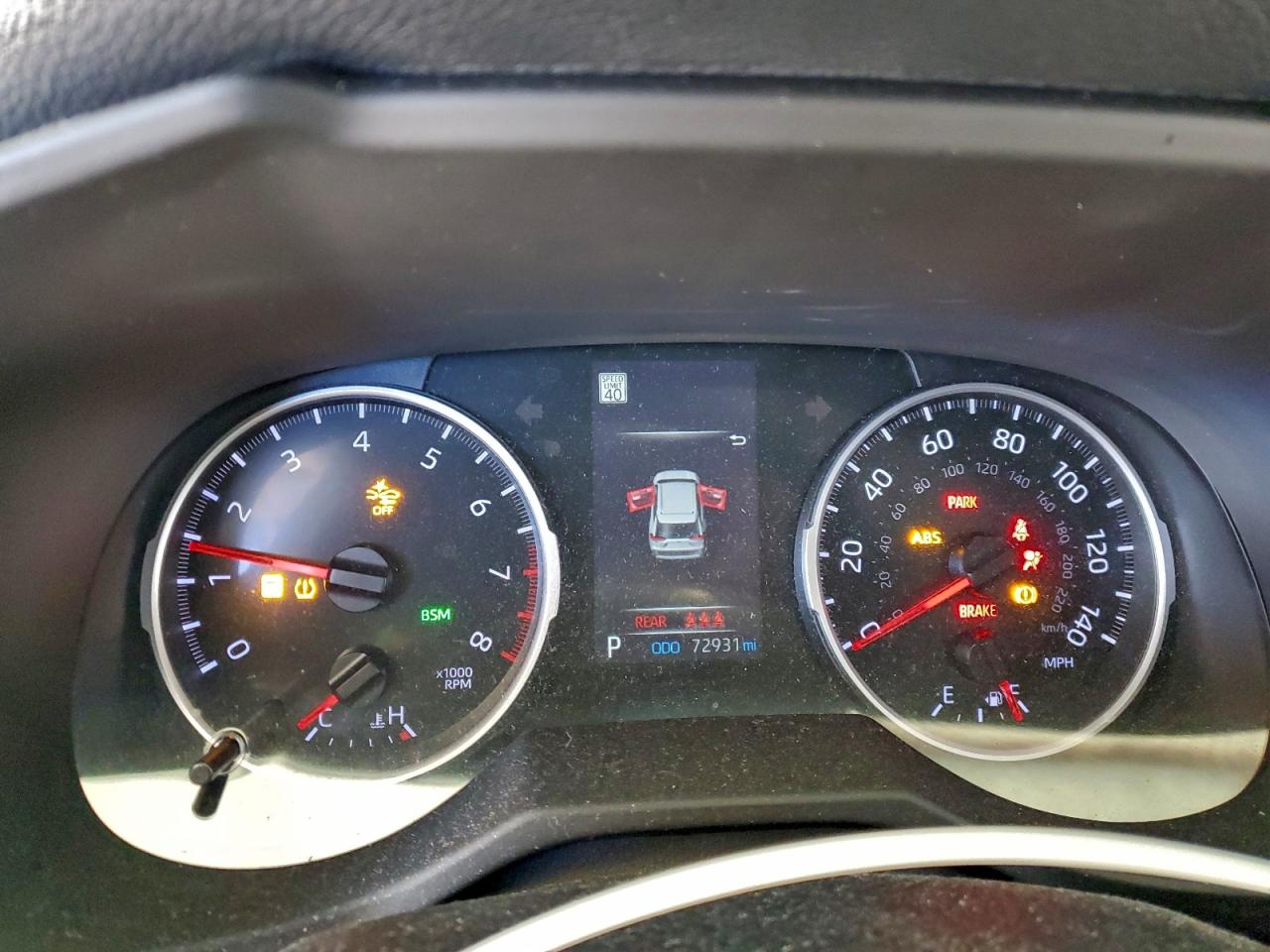 2022 TOYOTA RAV4 LE photo 17