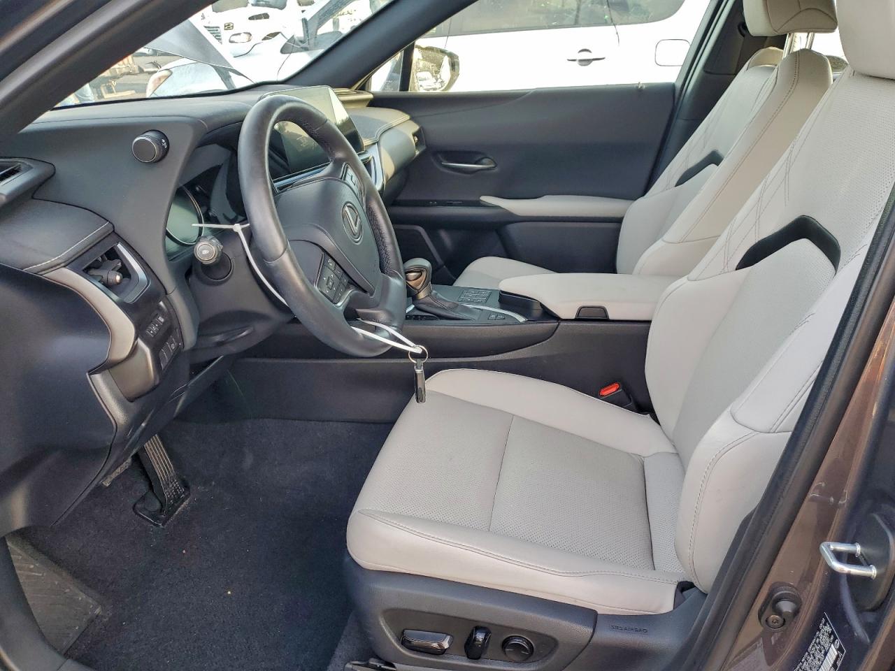 2023 LEXUS UX 250H BASE photo 13