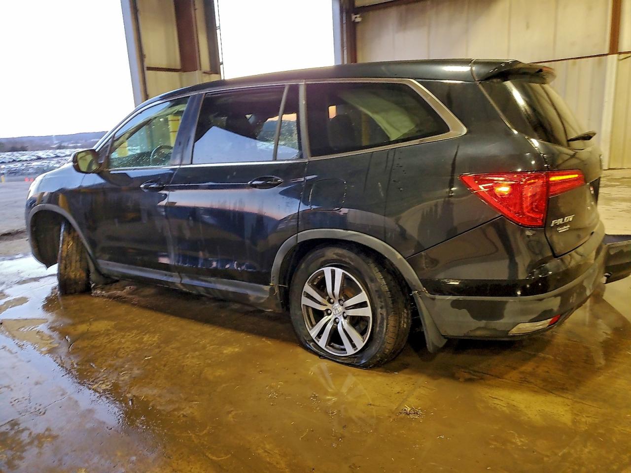 2016 HONDA PILOT EXL photo 4