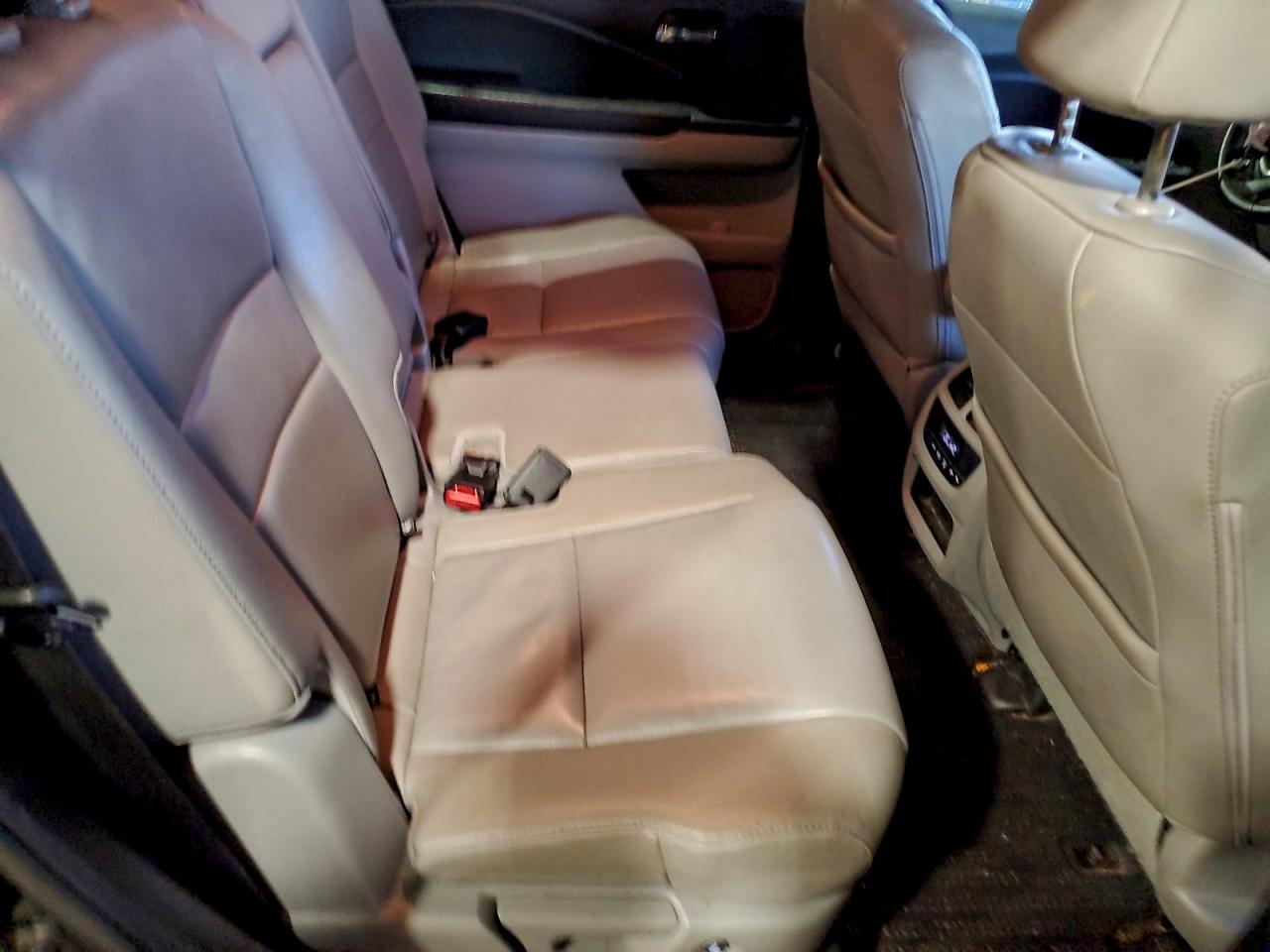 2016 HONDA PILOT EXL photo 31
