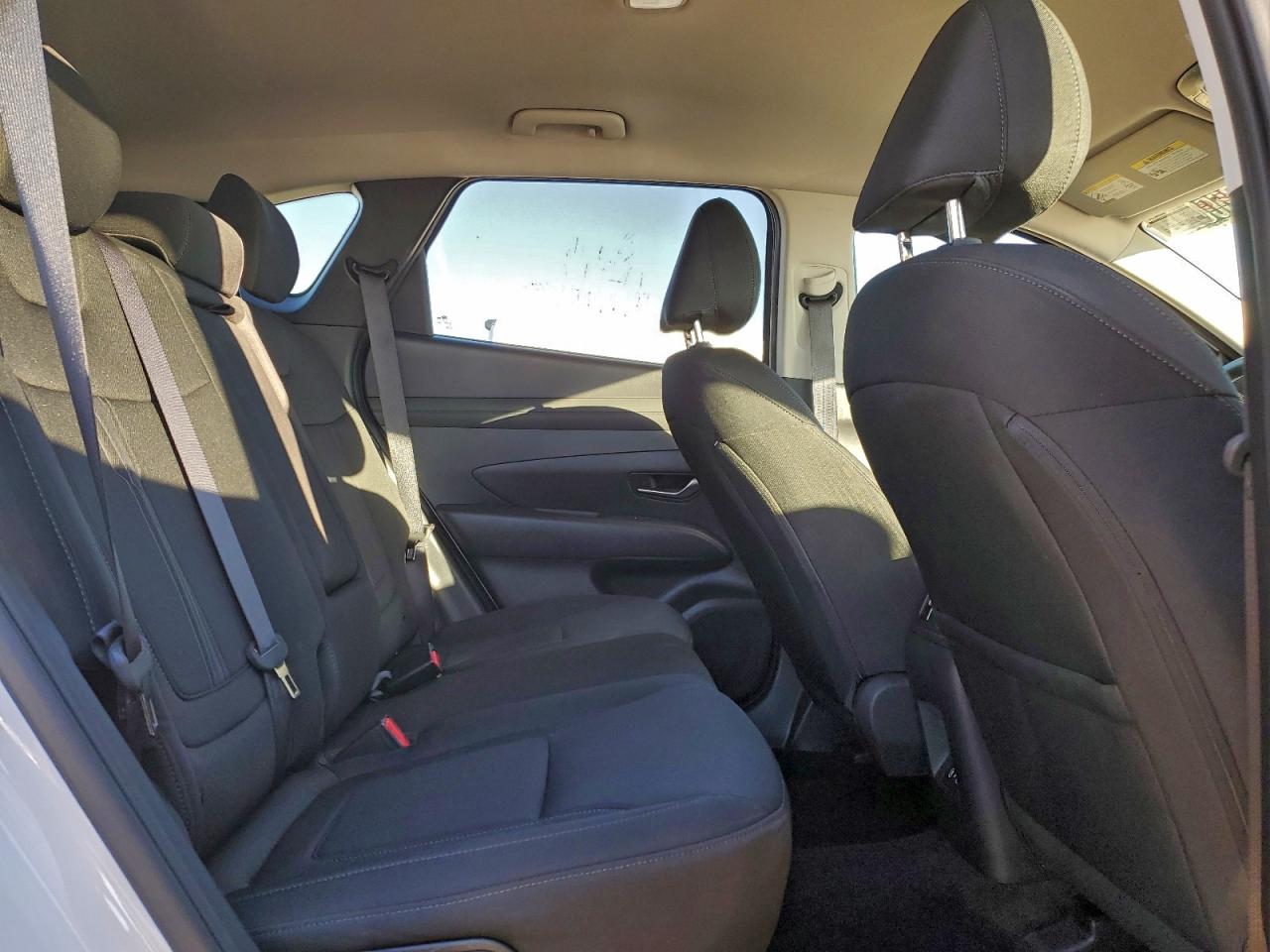 2025 HYUNDAI TUCSON SEL photo 11