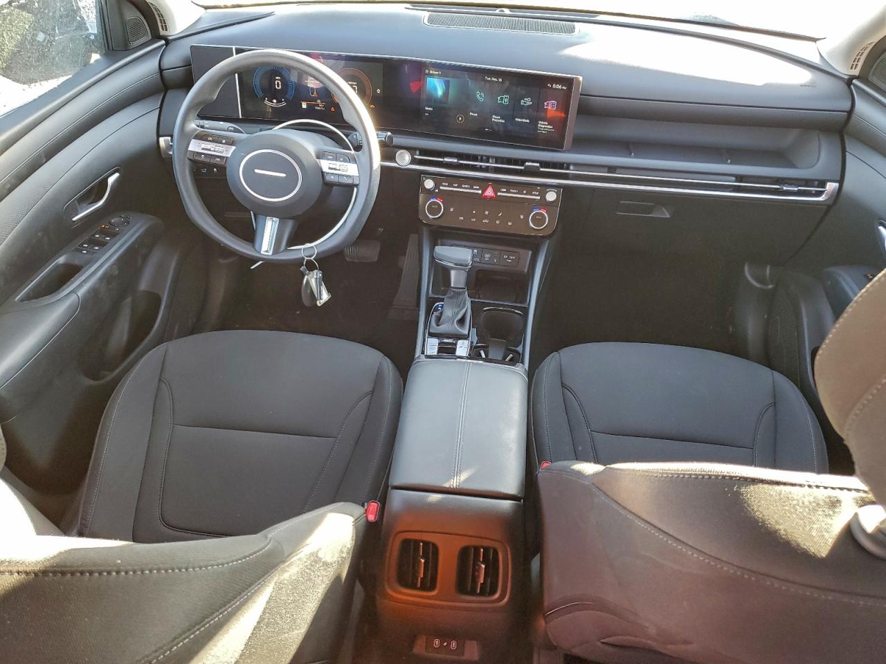 2025 HYUNDAI TUCSON SEL photo 8