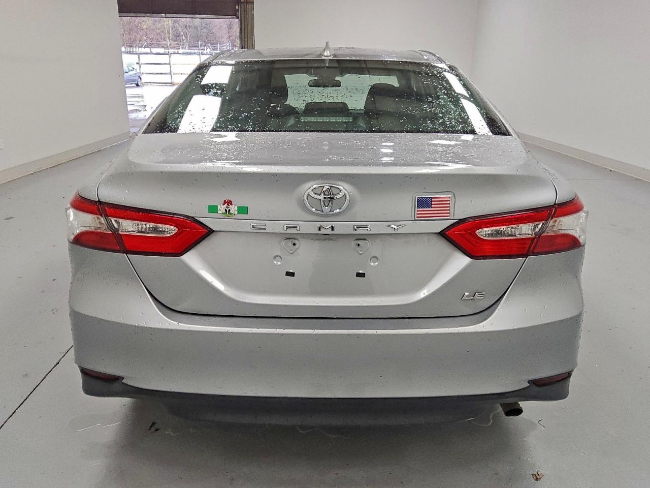 2020 TOYOTA CAMRY LE photo 6