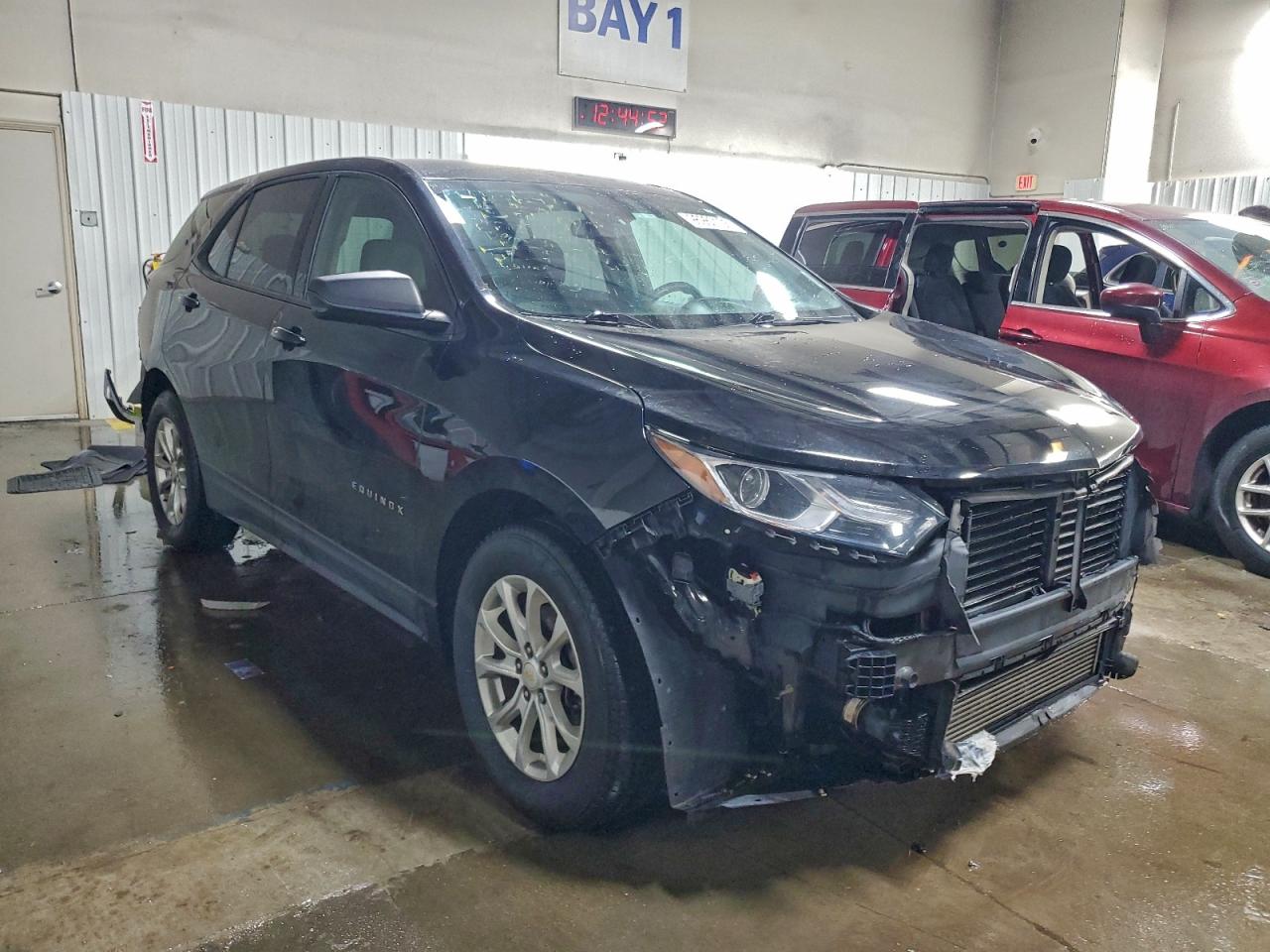 2019 CHEVROLET EQUINOX LS photo 4