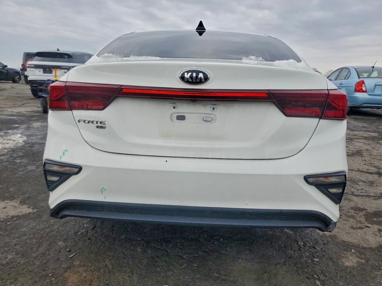 2021 KIA FORTE FE photo 11