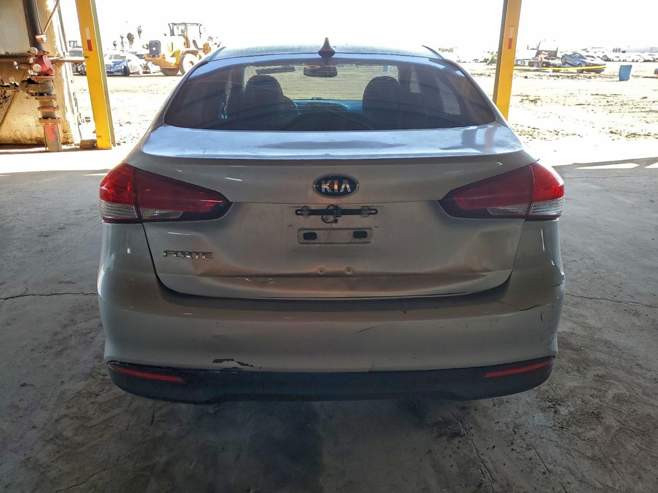 2017 KIA FORTE LX photo 11