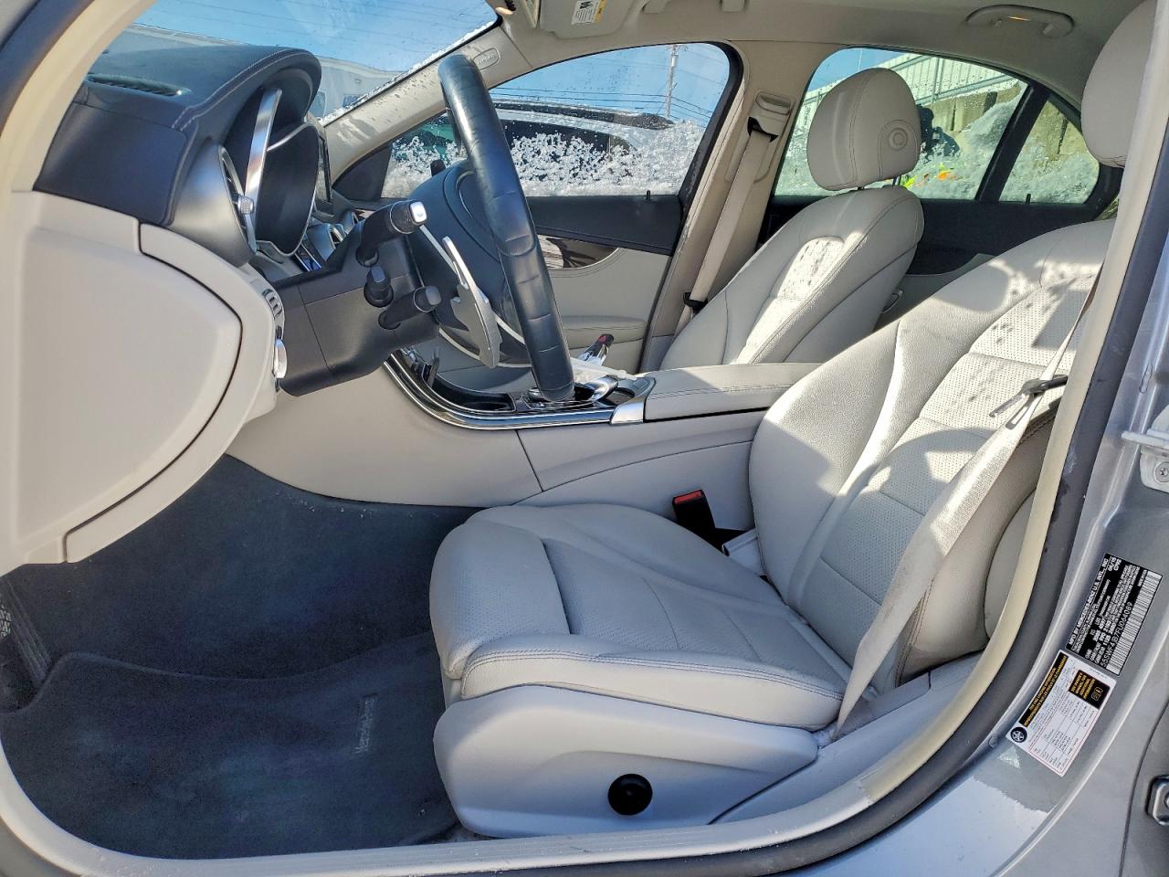 2015 MERCEDES-BENZ C 300 photo 13